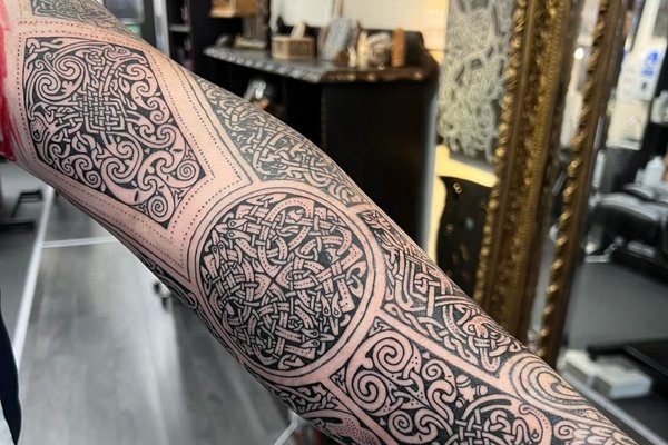 keltische tattoos frauen