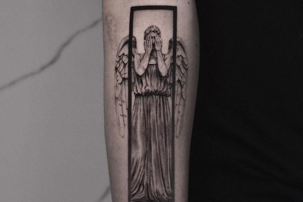 engel tattoos frauen