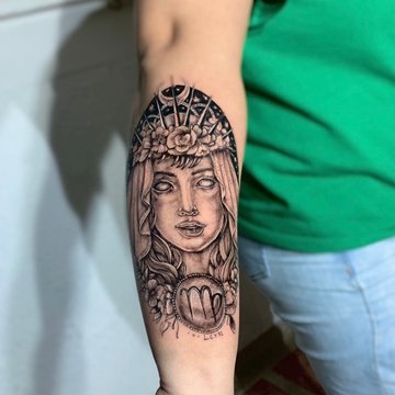 Tattoo mit dem Sternzeichen Jungfrau