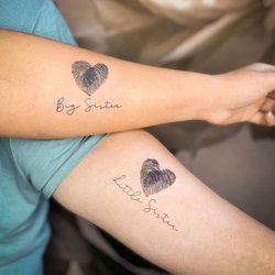 Paar Tattoos für die Hochzeit