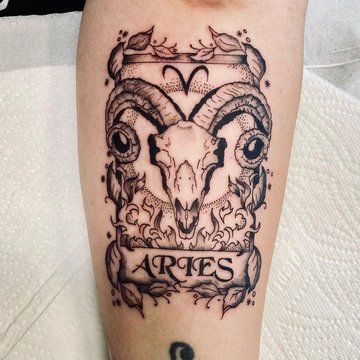 Tattoo mit dem Sternzeichen Widder