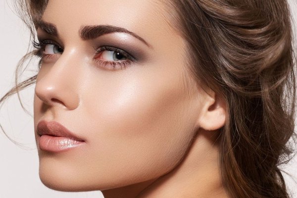 Jochbeinen Permanent Make-up
