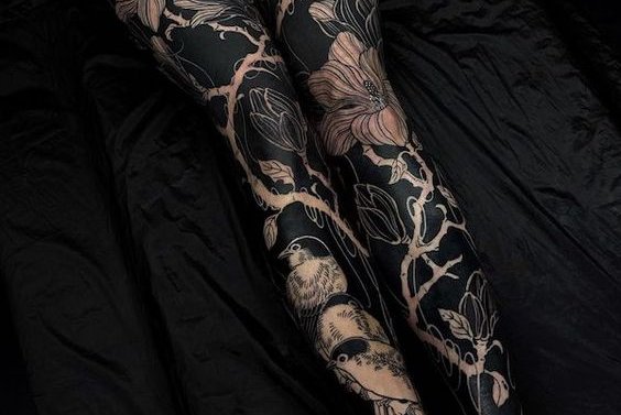 blackwork tattoo Männer