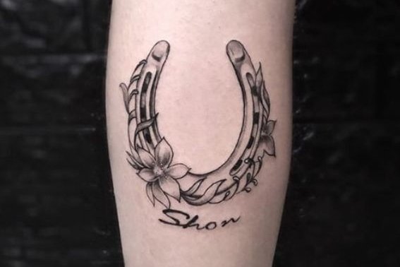 hufeisen tattoo bedeutung