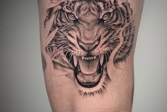 Bein-Tattoos für Männer