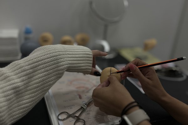 Piercing trining course in Berlin