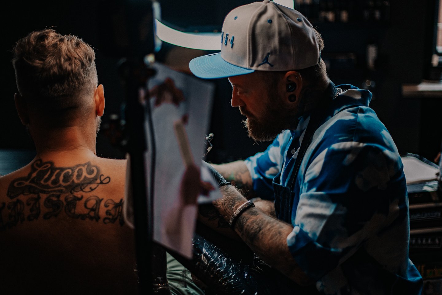 Wie wählt man ein Tattoostudio