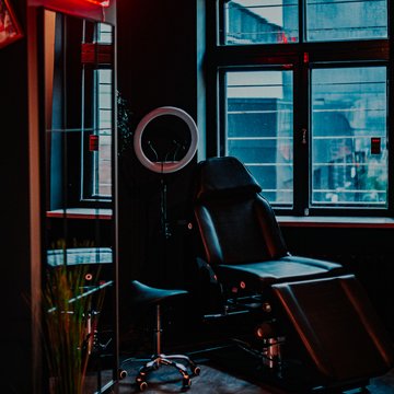 Wie wählt man ein Tattoostudio