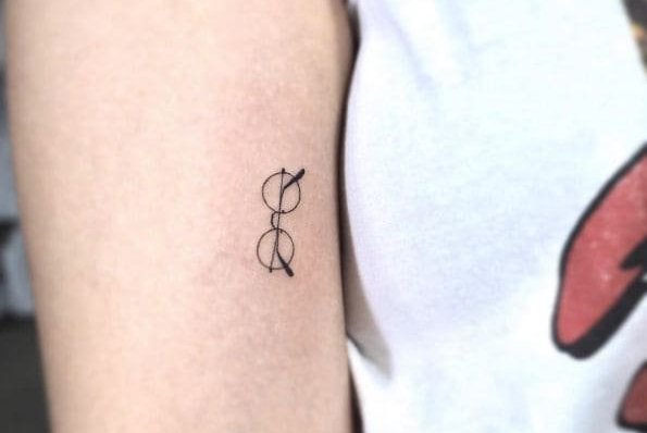 Brille Tattoo bedeutung