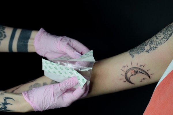 richtige tattoopflege