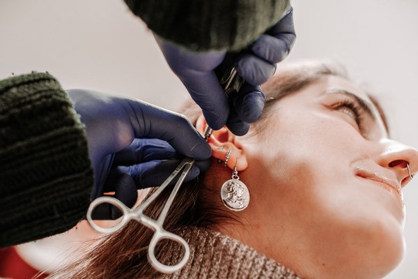 Piercing training in Frankfurt