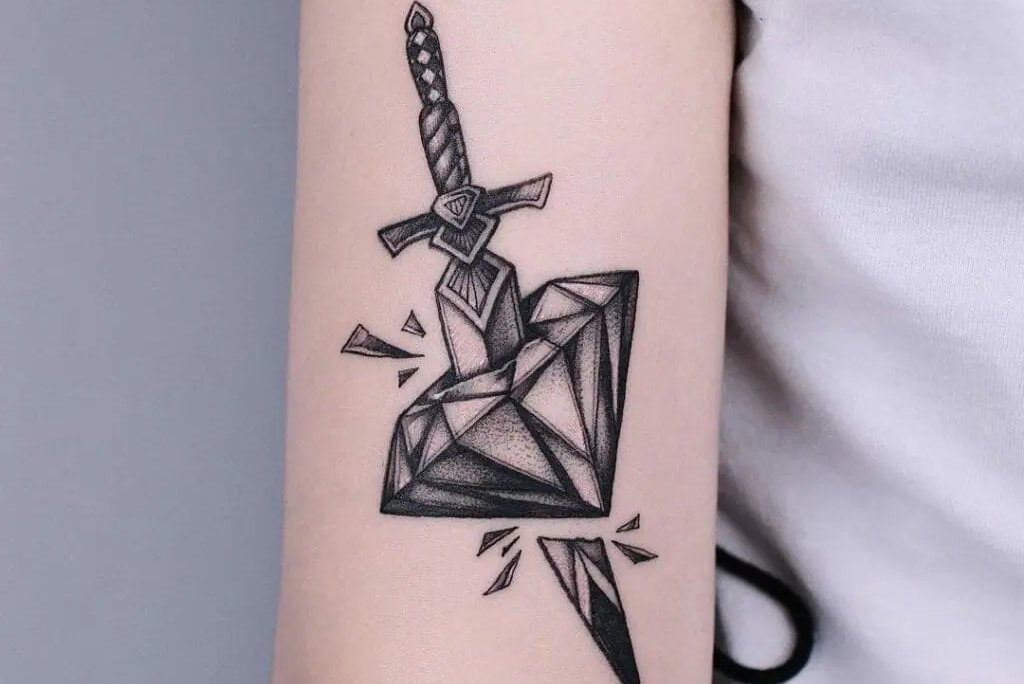 diamant tattoo frau