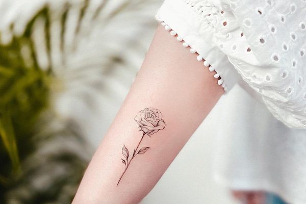 Schöne originelle kleine Tattoos für Frauen