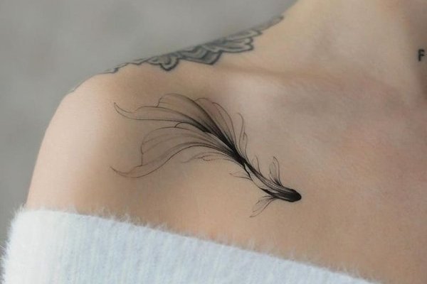 Schöne originelle kleine Tattoos für Frauen