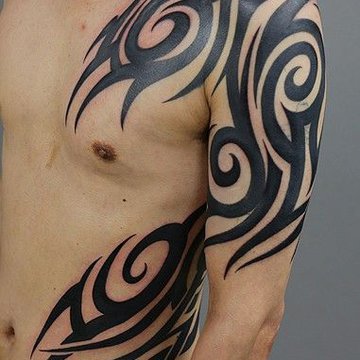 tribal tattoo männer
