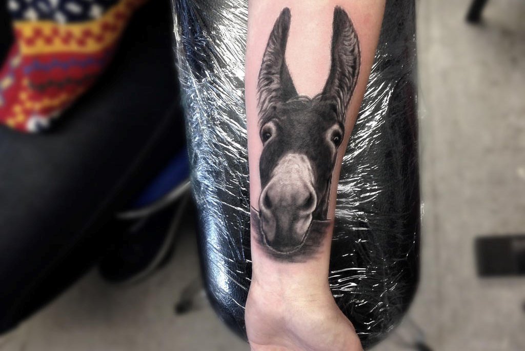 Esel Tattoo bedeutung