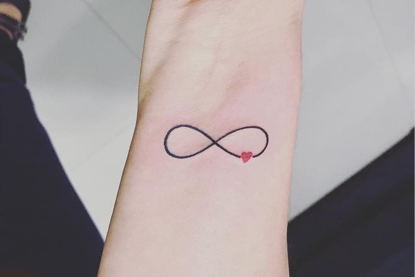 Unendlich Zeichen Tattoo vorlagen