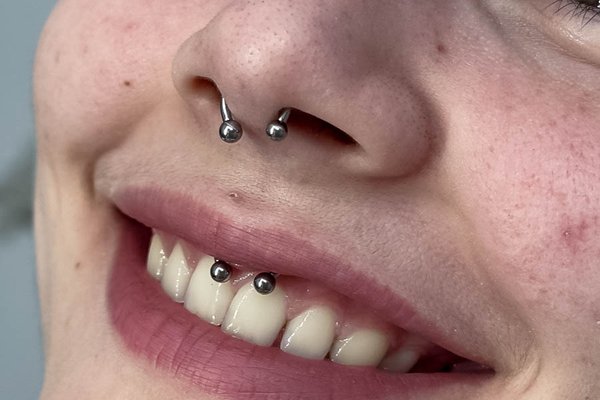 Piercing Smiley