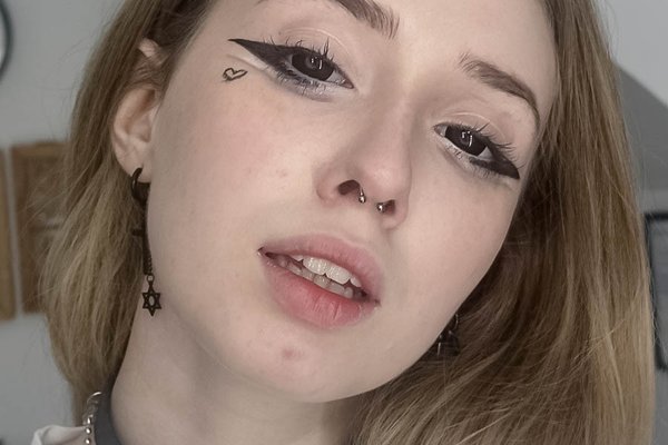 Gesichtspiercing