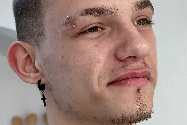 unterlippenpiercing