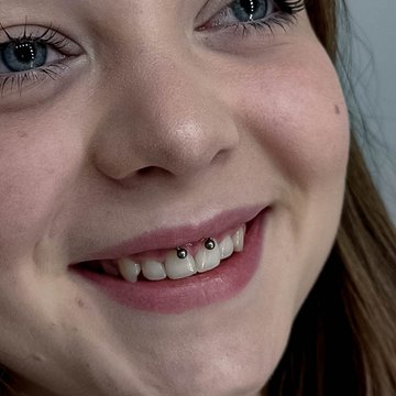 Piercing Smiley