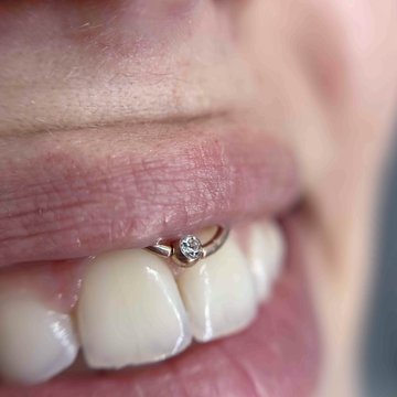 Piercing Smiley
