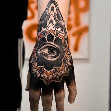 Tattoo auf der Hand