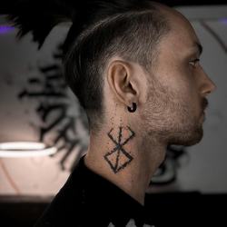 Warum ein Tattoo mit der Zeit schlecht aussieht: Die echten Gründe