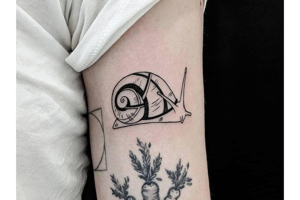 schnecke tattoo bedeutung