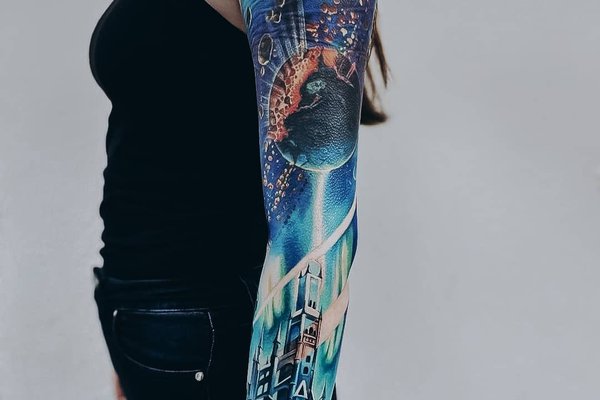 Schwarz-weißes oder farbiges Tattoo?