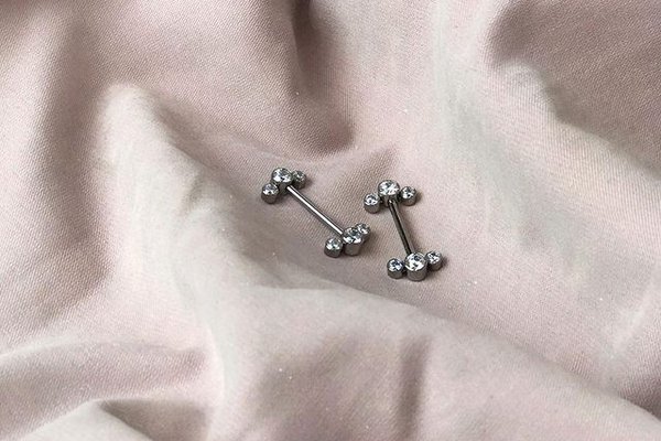 Wie man Schmuck für Piercings wählt