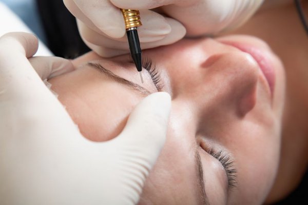 Wovon hängen die Preise für Permanent Make-up ab